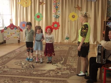 День смеха! День юмора! День веселья!